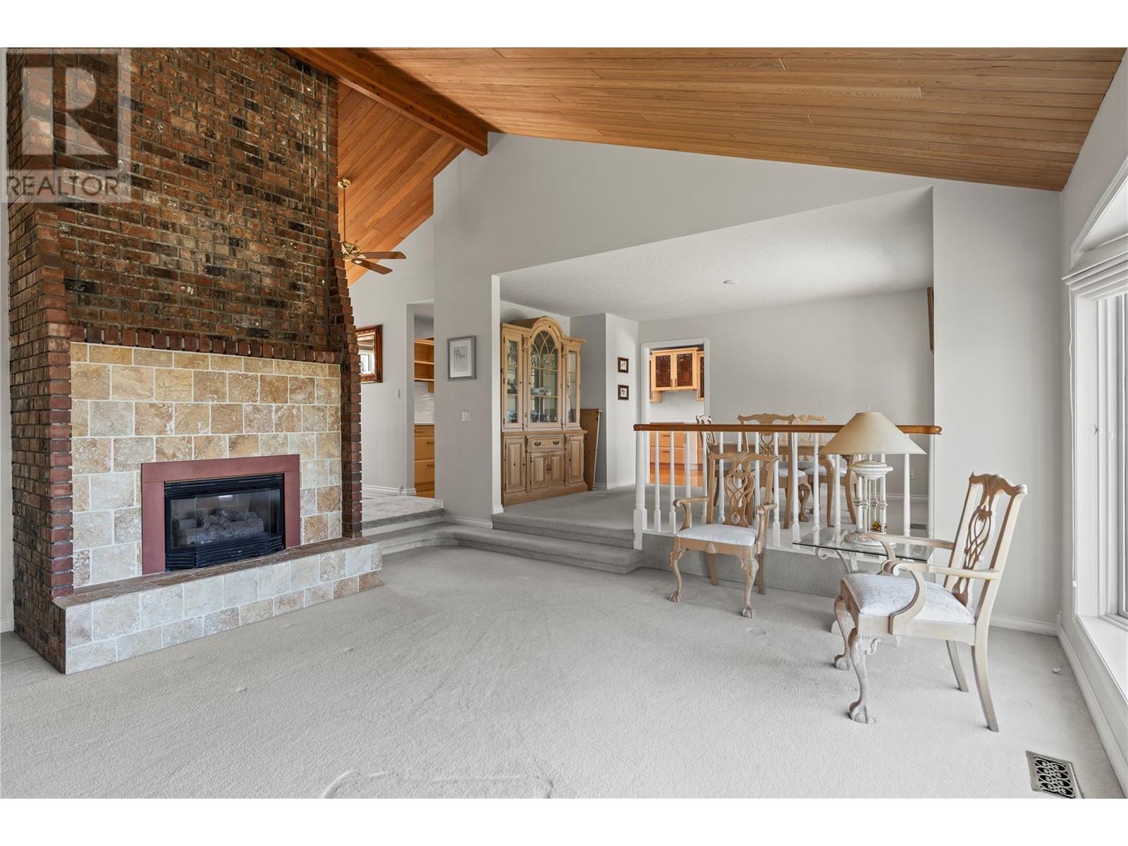Property at 626 Upland Drive image 4