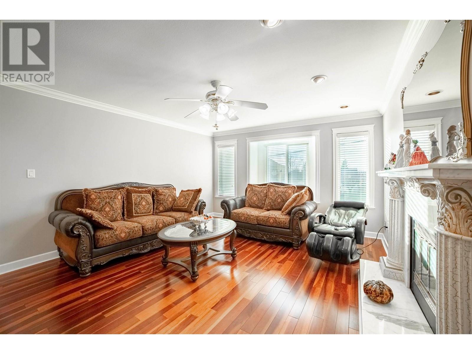 6970 Willingdon Avenue, Burnaby, British Columbia  V5J 3R2 - Photo 4 - R2974937