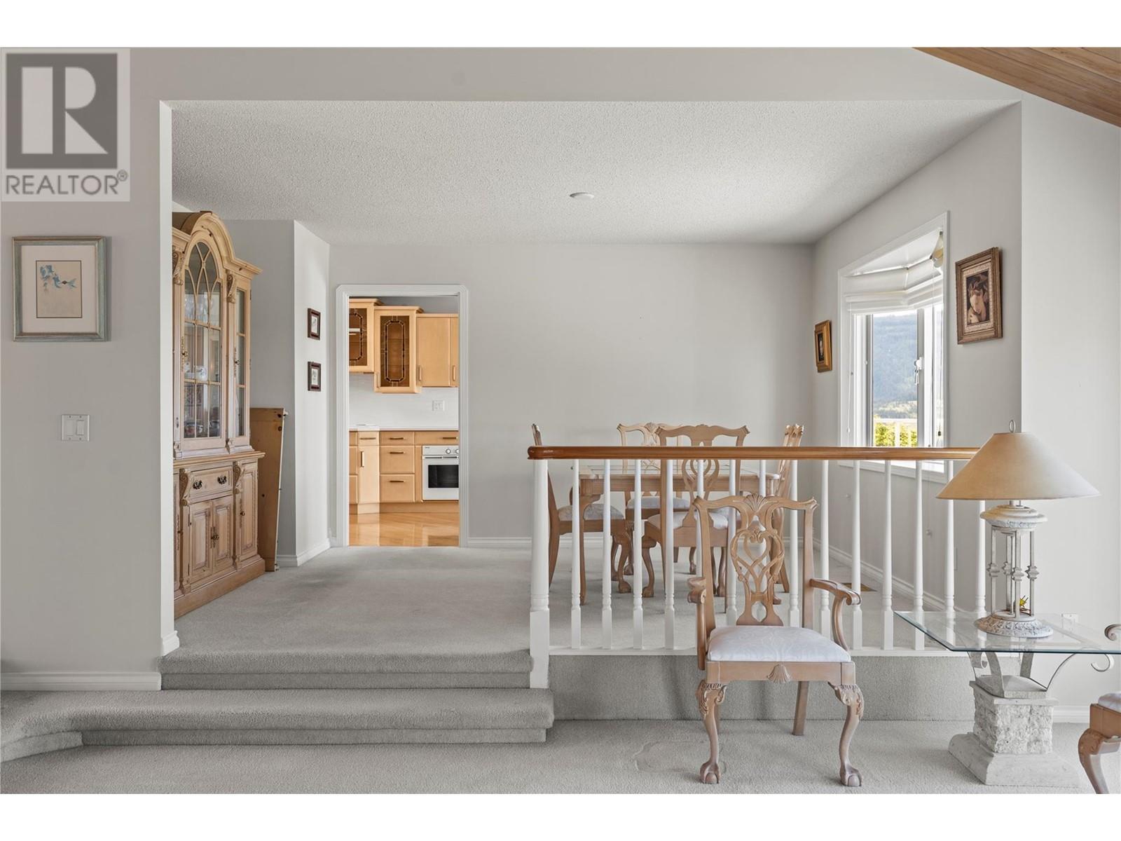 Property at 626 Upland Drive image 5