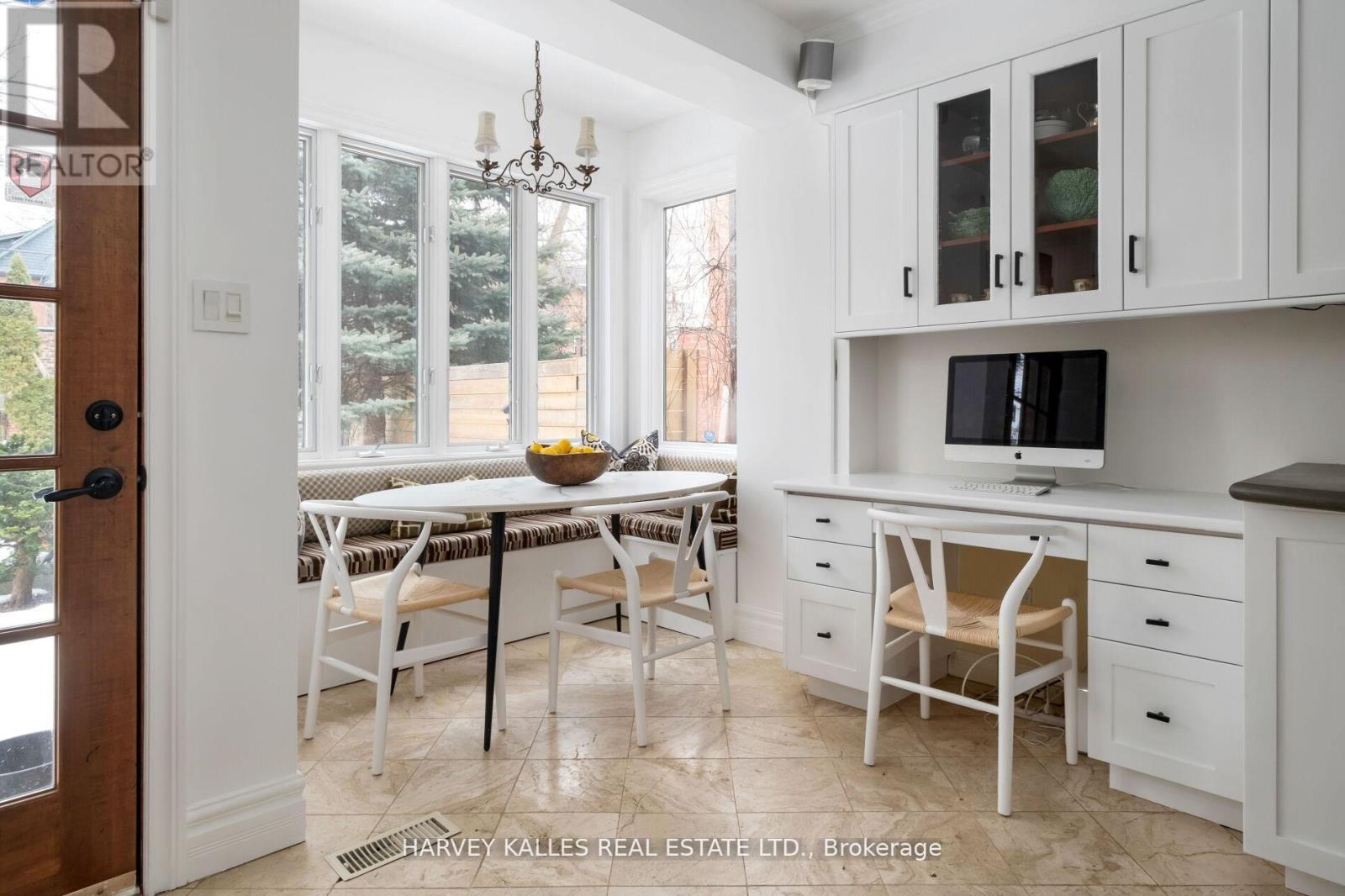 296 Glen Road, Toronto, Ontario  M4W 2X3 - Photo 14 - C12145601