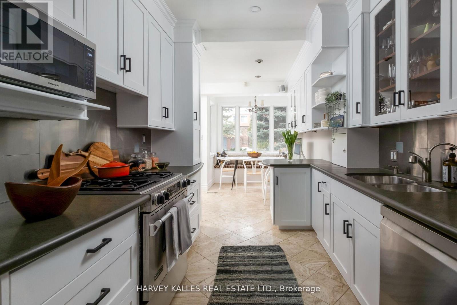 296 Glen Road, Toronto, Ontario  M4W 2X3 - Photo 16 - C12145601