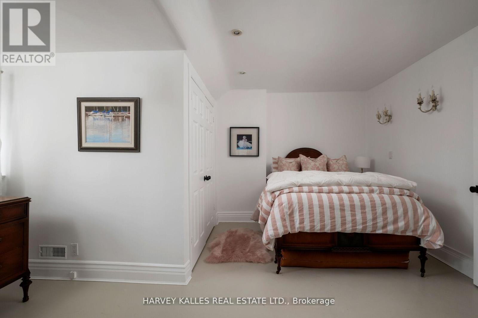 296 Glen Road, Toronto, Ontario  M4W 2X3 - Photo 28 - C12145601
