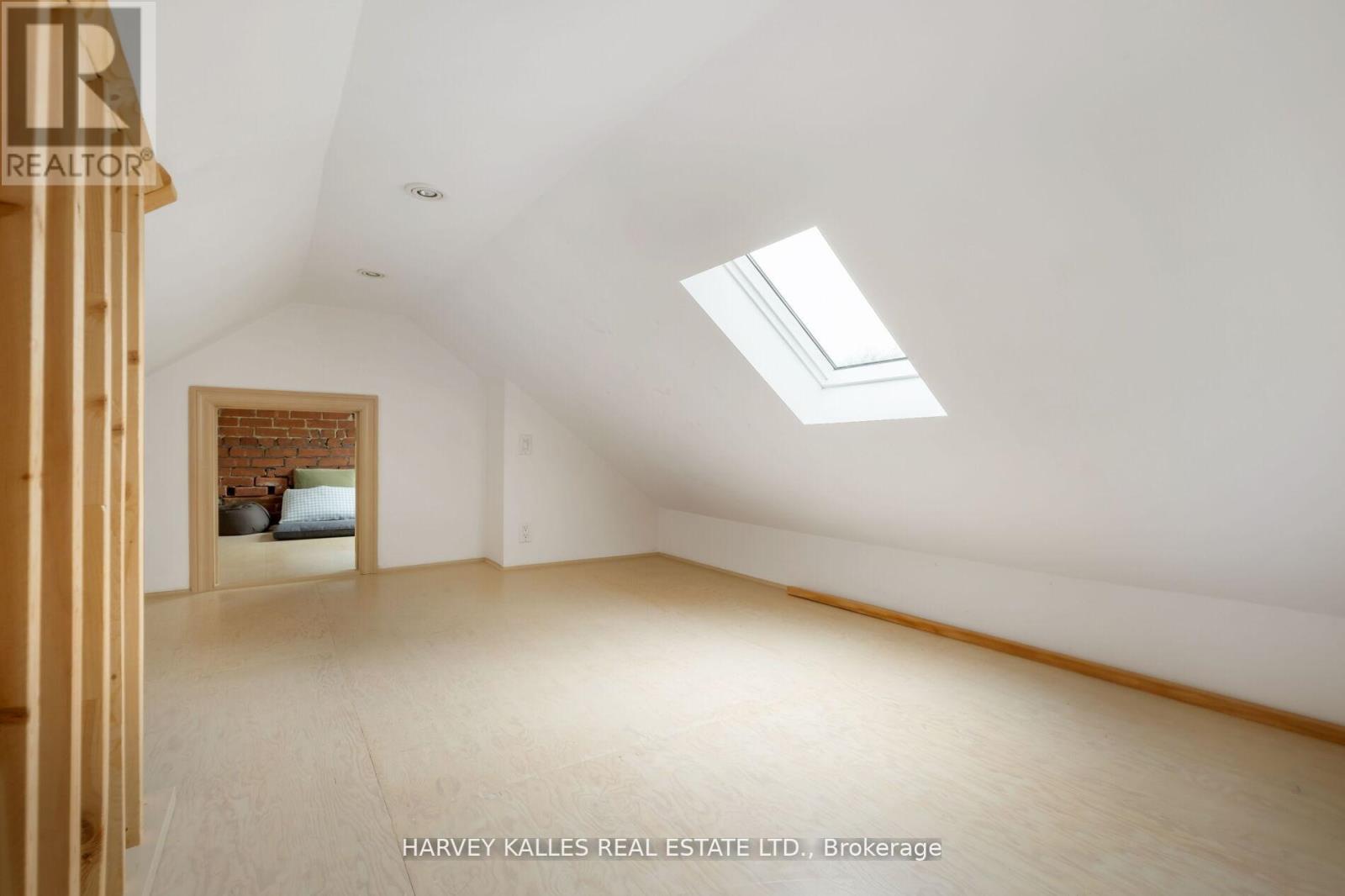 296 Glen Road, Toronto, Ontario  M4W 2X3 - Photo 33 - C12145601