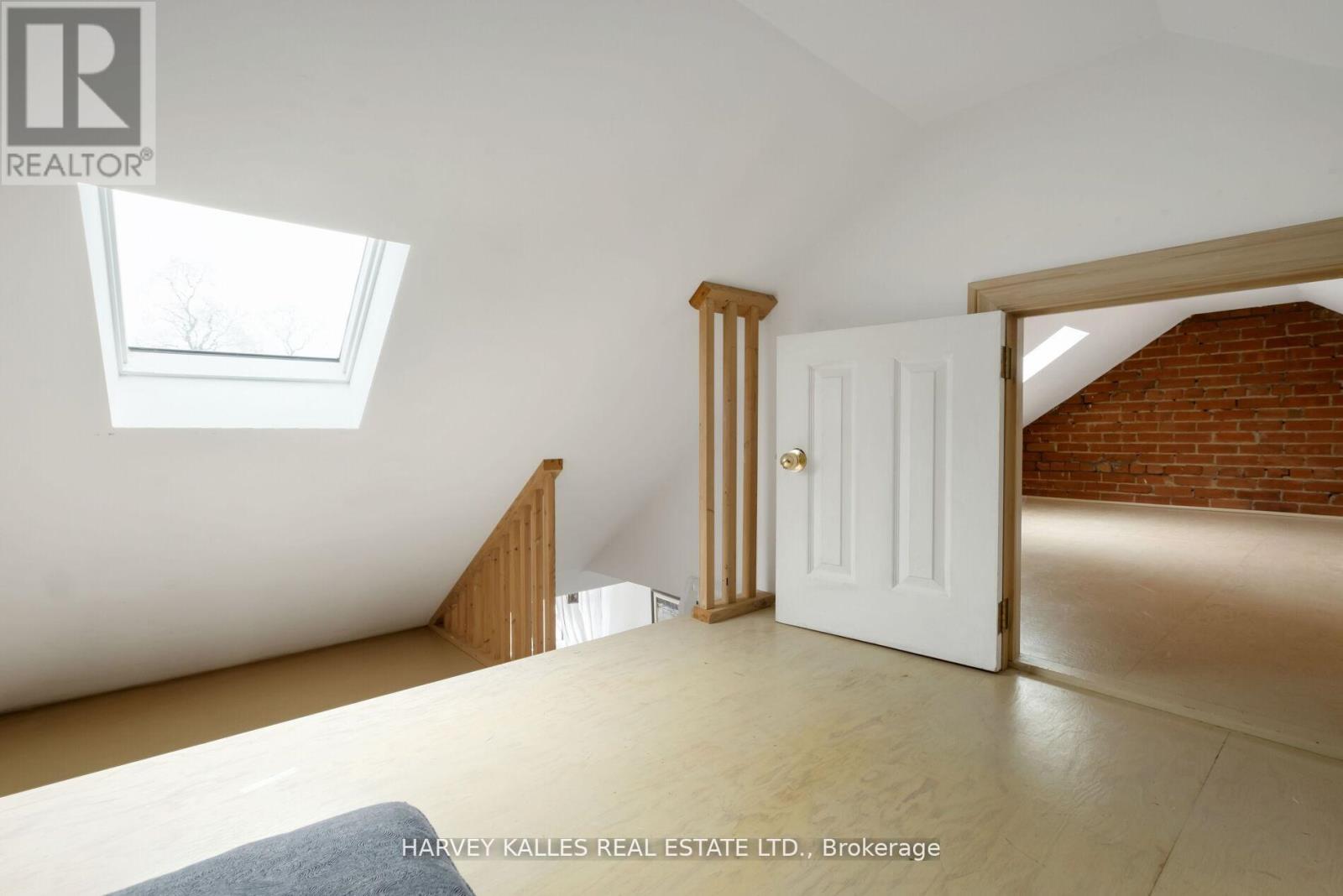 296 Glen Road, Toronto, Ontario  M4W 2X3 - Photo 34 - C12145601
