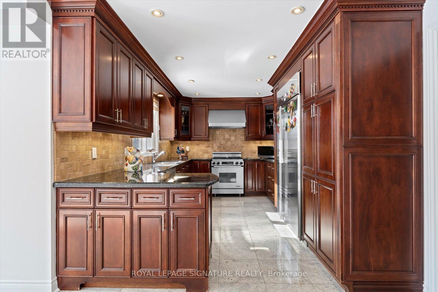 89 Risebrough Avenue, Toronto, Ontario  M2M 2E2 - Photo 15 - C12145629