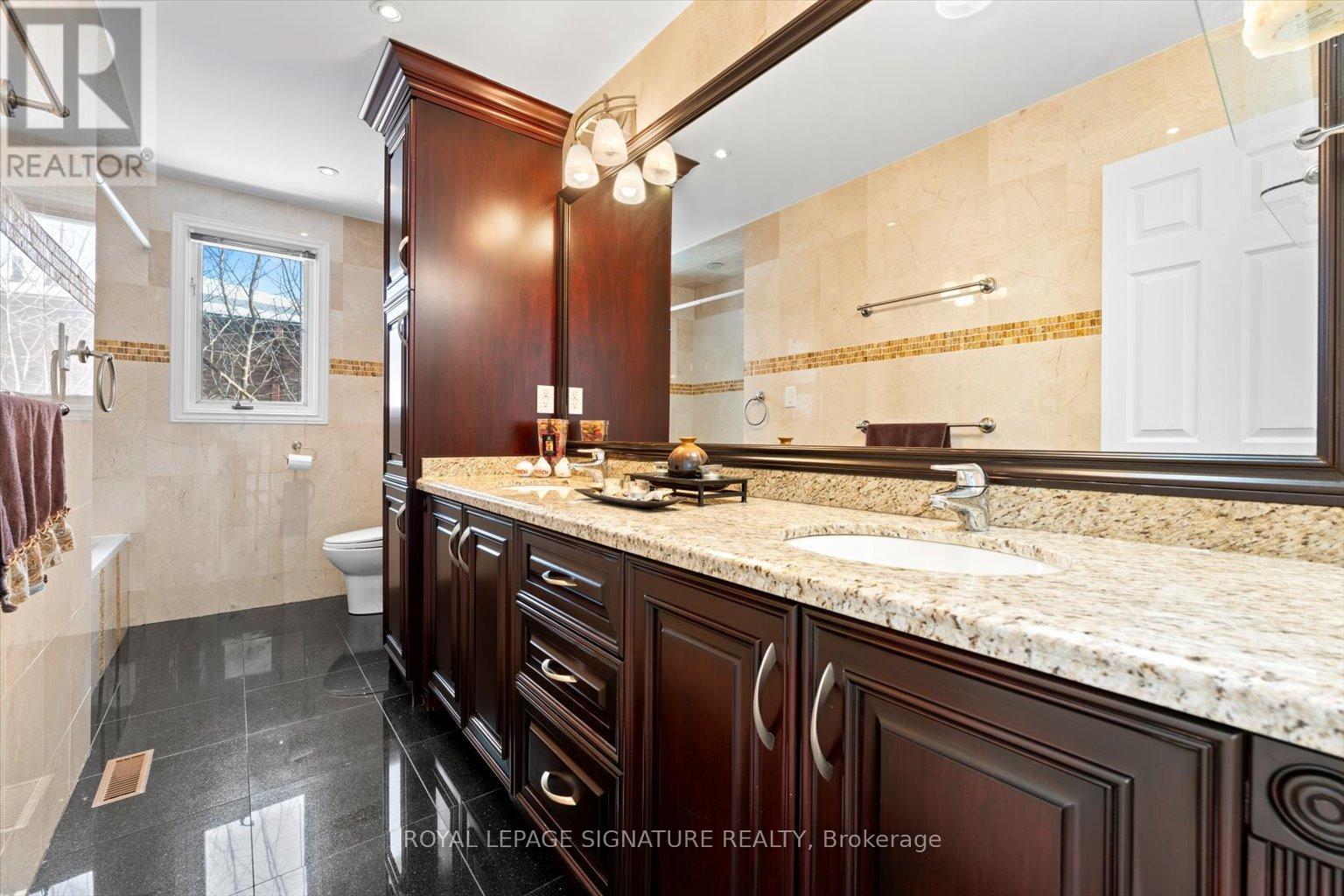 89 Risebrough Avenue, Toronto, Ontario  M2M 2E2 - Photo 26 - C12145629