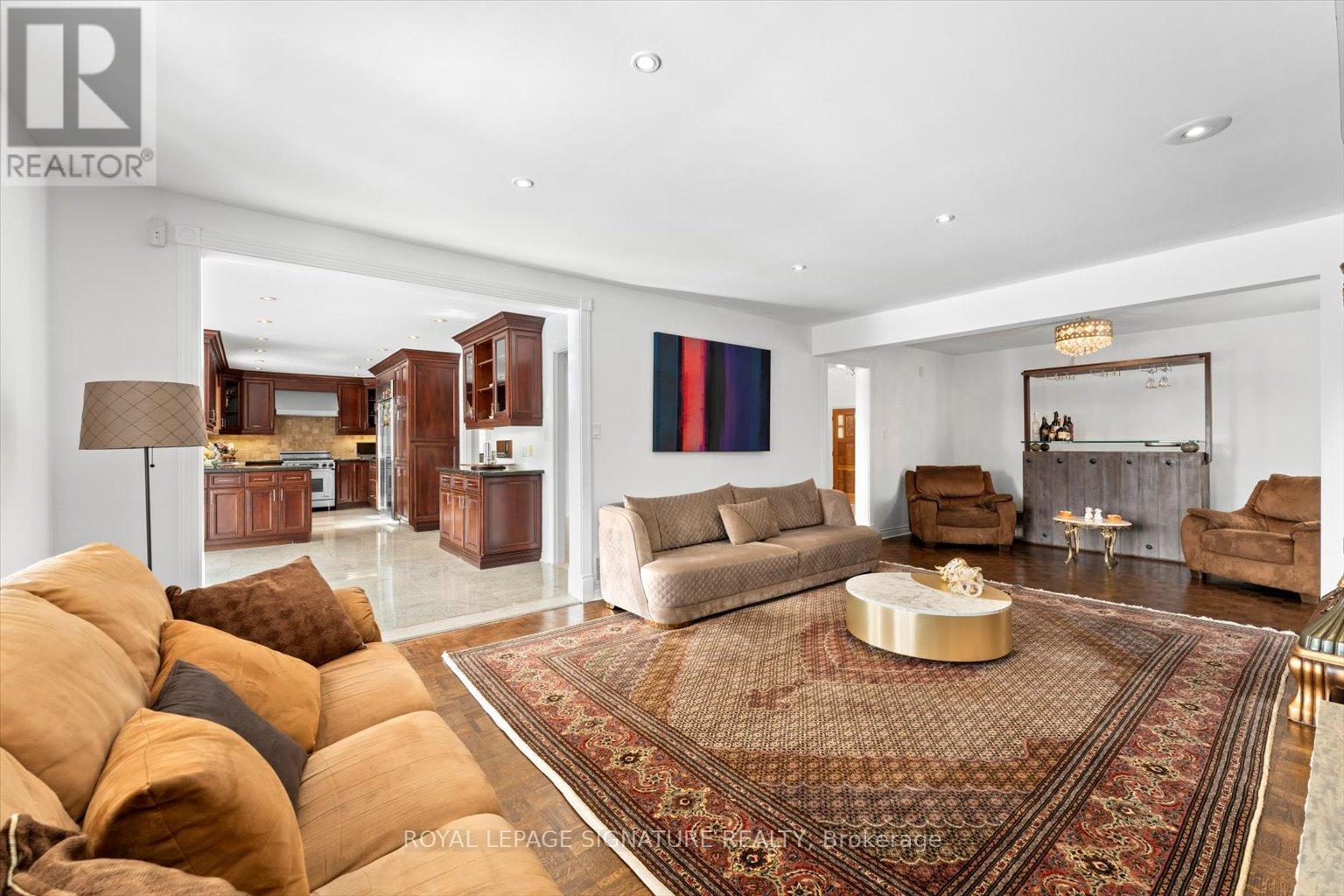 89 Risebrough Avenue, Toronto, Ontario  M2M 2E2 - Photo 9 - C12145629