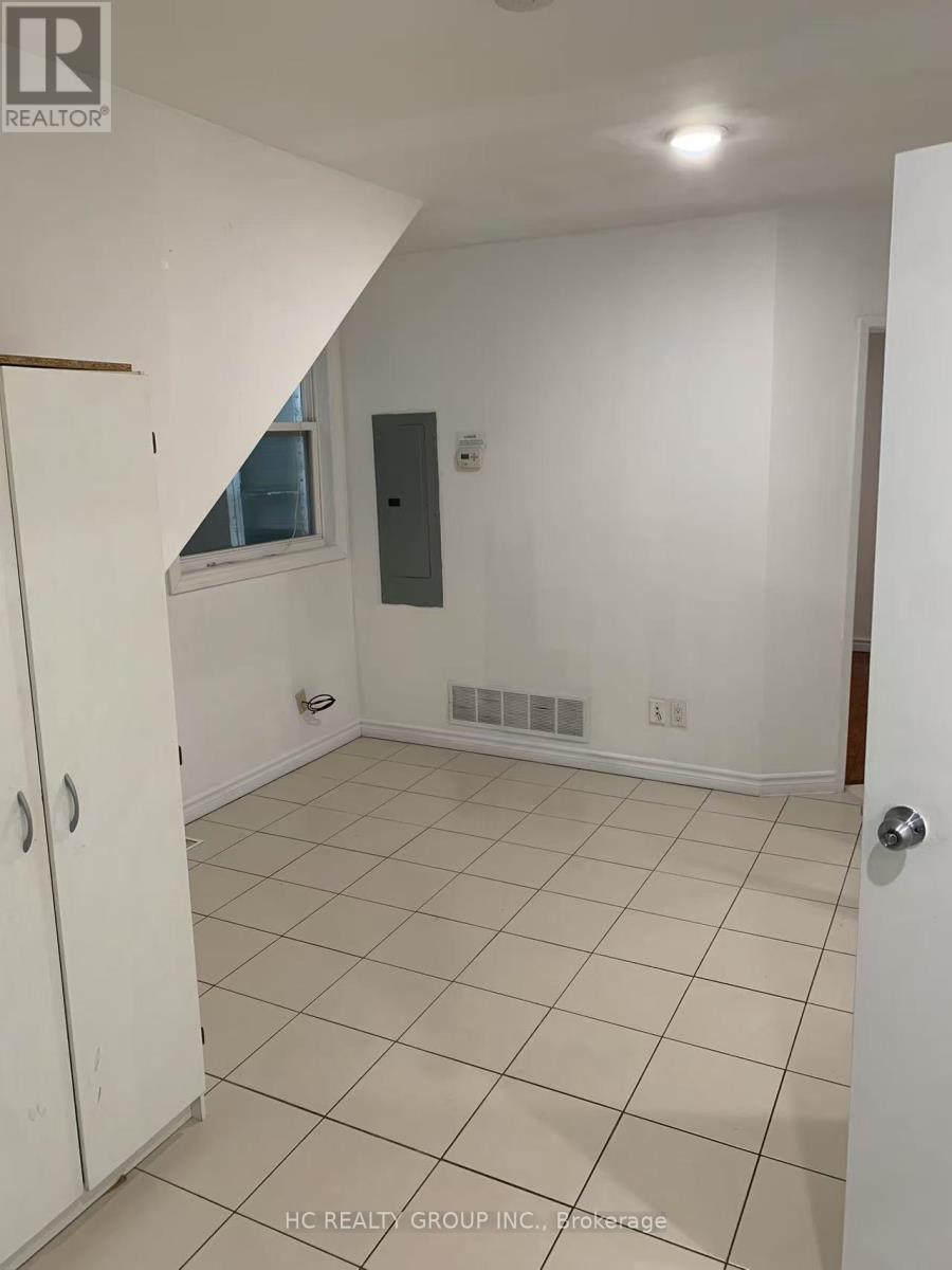 562 Bathurst Street, Toronto, Ontario  M5S 2P9 - Photo 8 - C12145634
