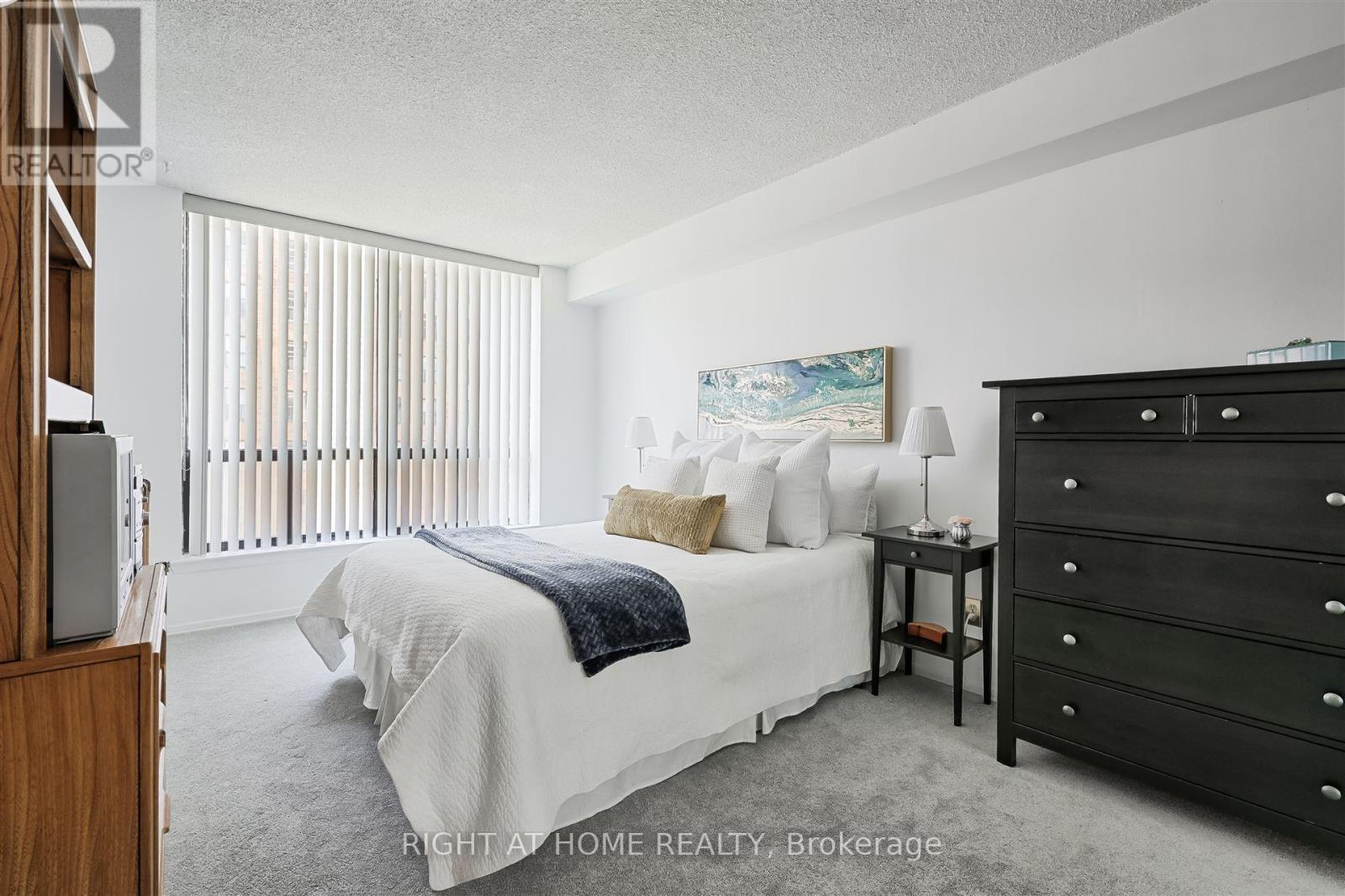 804 - 250 Jarvis Street, Toronto, Ontario  M5B 2L2 - Photo 12 - C12145664