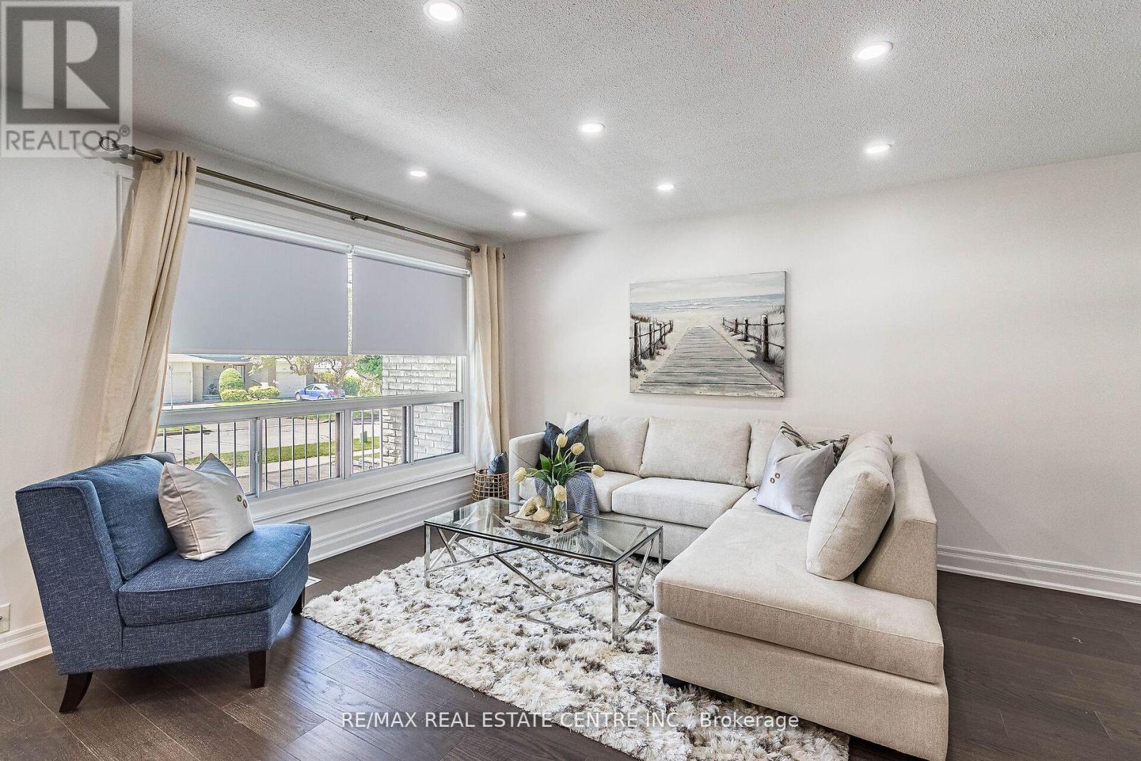 114 Sexton Crescent, Toronto, Ontario  M2H 2L6 - Photo 8 - C12145666