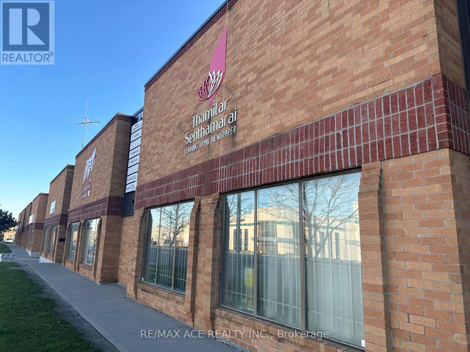 3 - 1160 TAPSCOTT ROAD, Toronto, Ontario