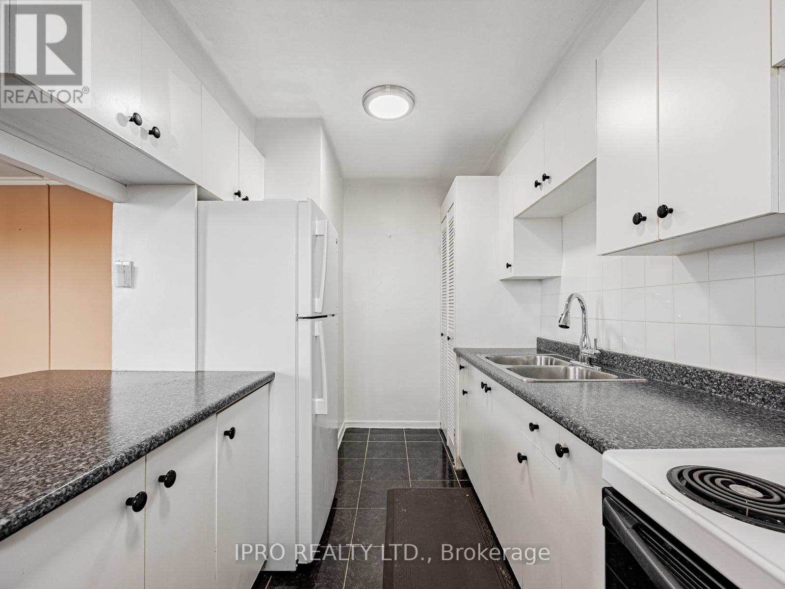 1201 - 1145 Logan Avenue, Toronto, Ontario  M4K 3G9 - Photo 8 - E12145719