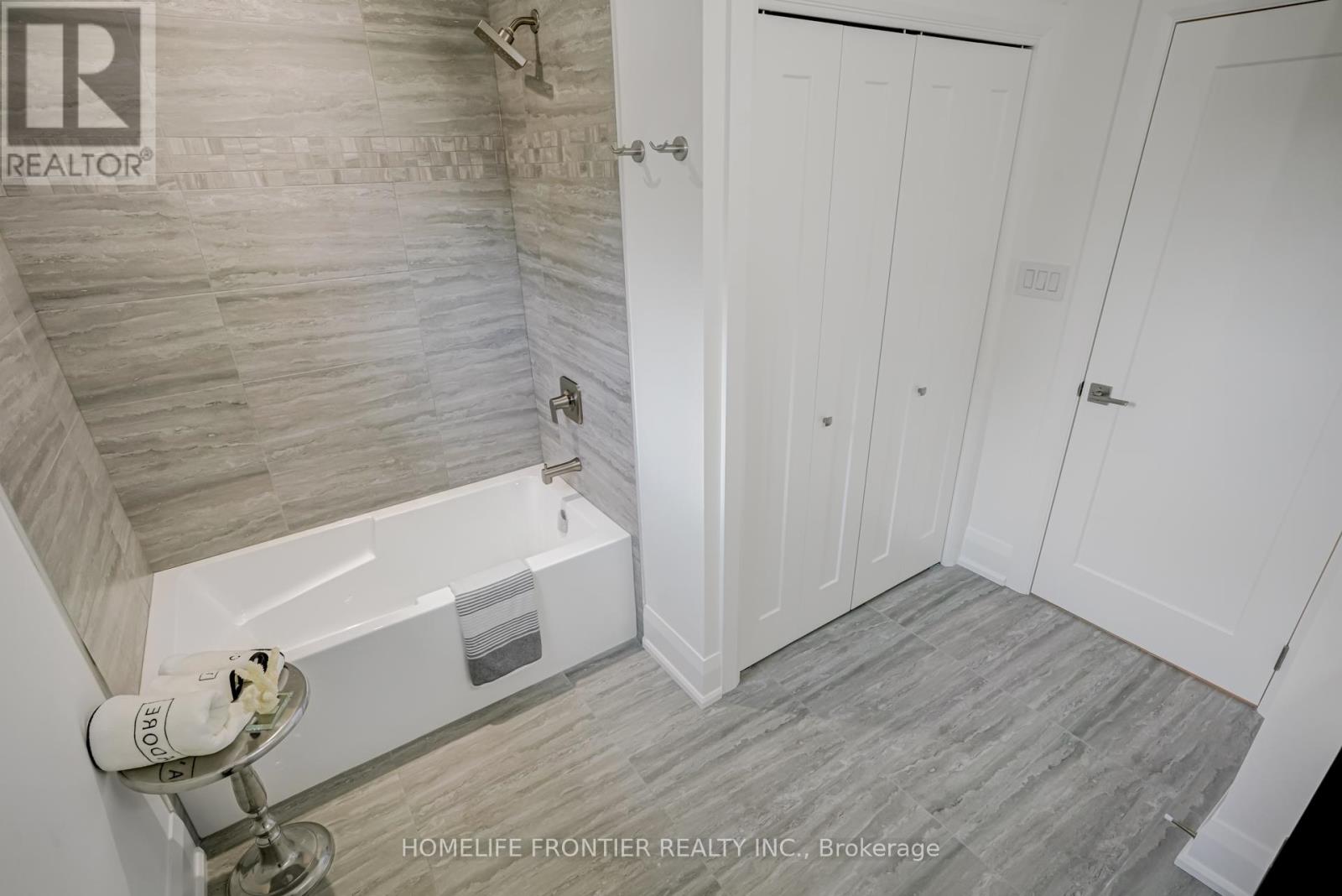 68 Shannon Road, East Gwillimbury, Ontario  L0G 1M0 - Photo 25 - N12145682