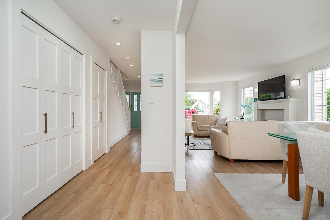 15549 Victoria Avenue, White Rock, British Columbia  V4B 1H8 - Photo 5 - R3002213