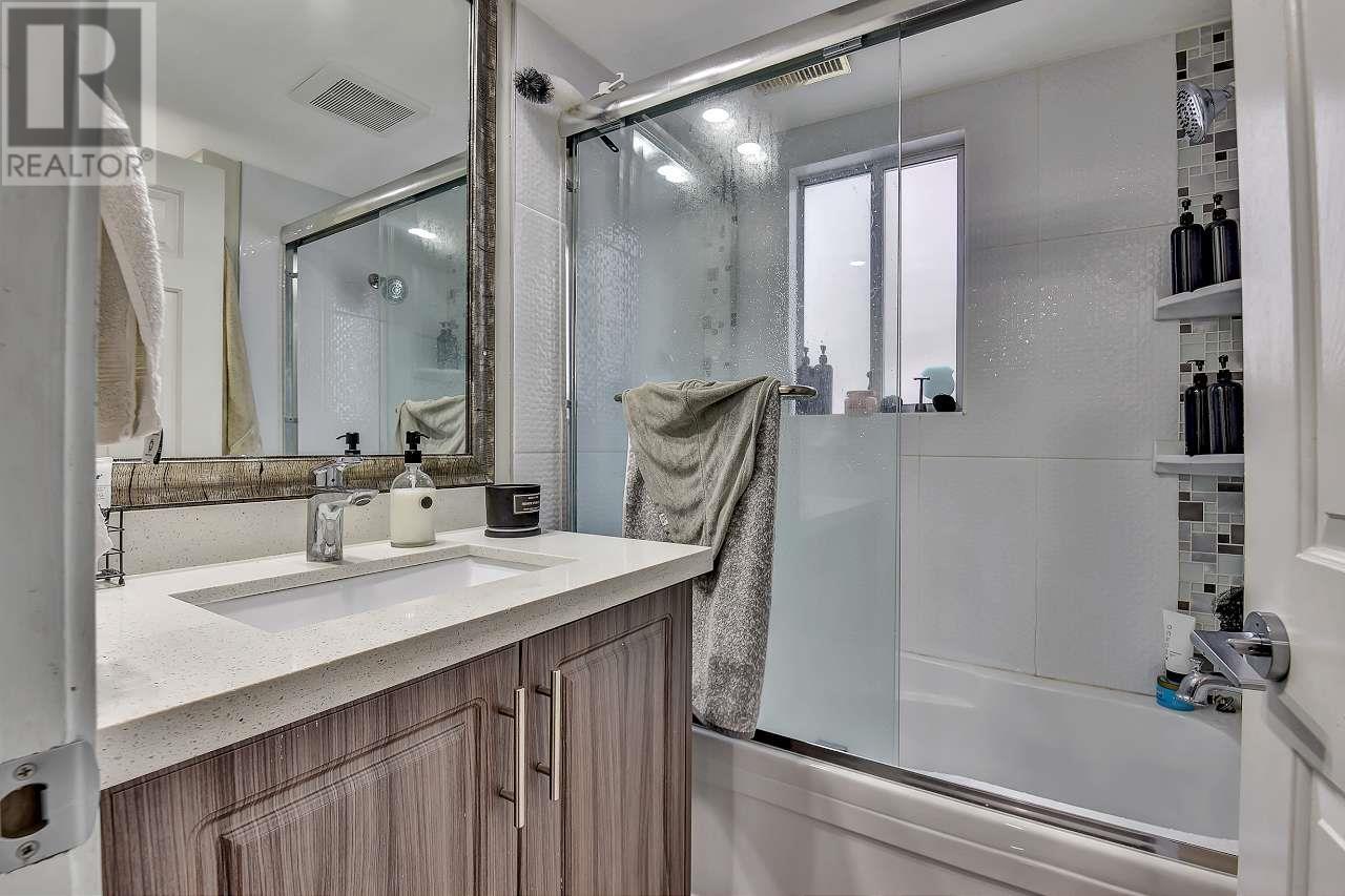 1759 Pekrul Place, Port Coquitlam, British Columbia  V3C 6A7 - Photo 6 - R3000691