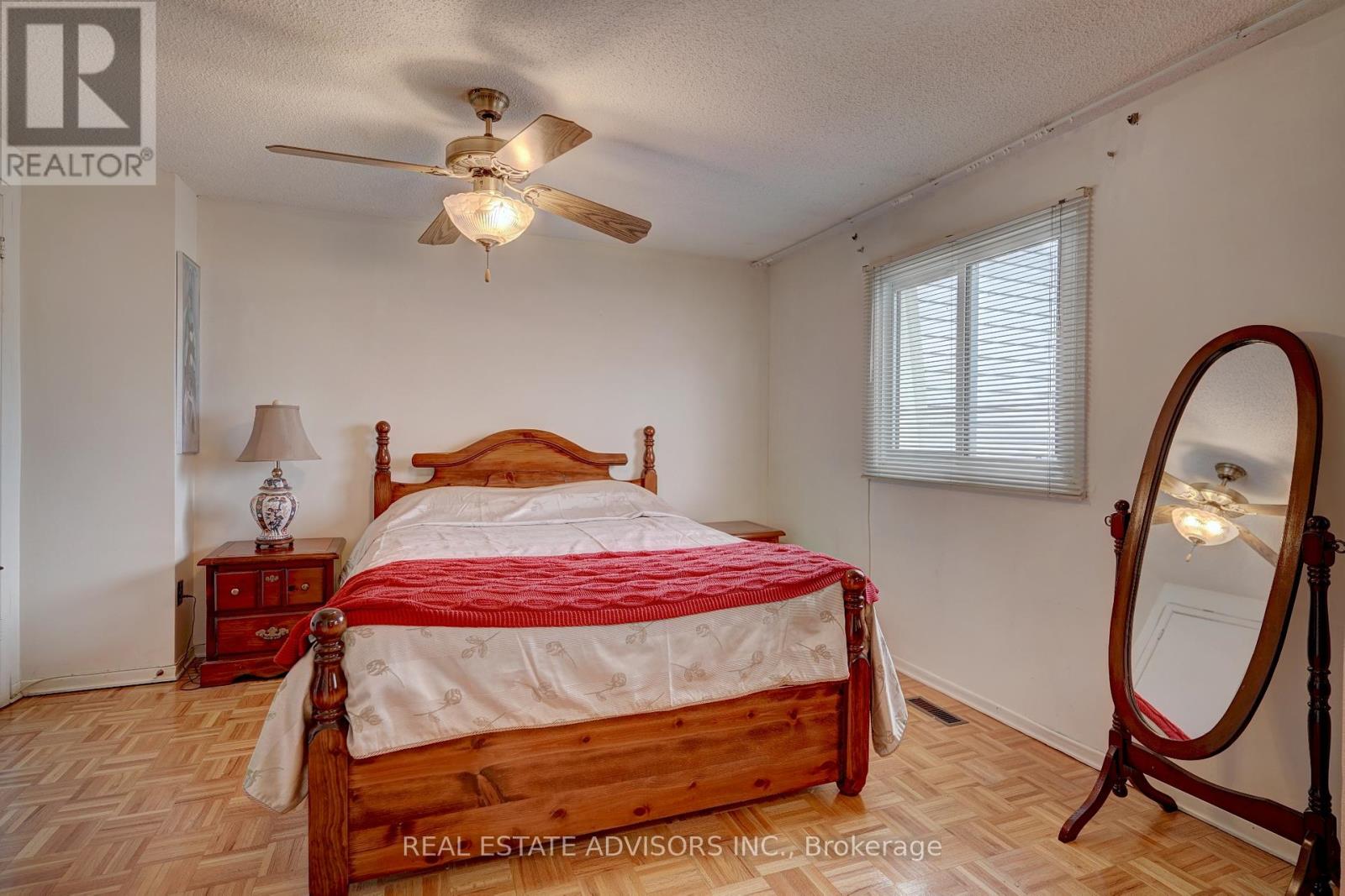 47 - 3175 Kirwin Avenue, Mississauga, Ontario  L5A 3M4 - Photo 13 - W12145660