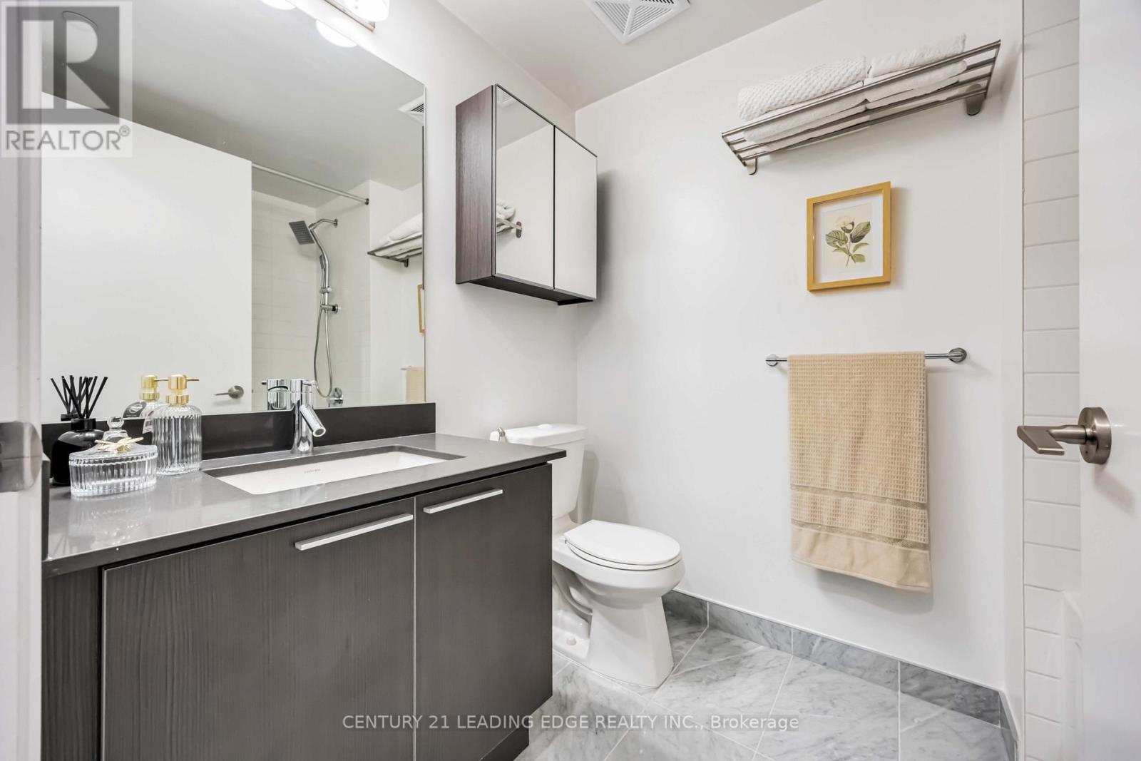 621 - 10 Park Lawn Road, Toronto, Ontario  M8V 0H9 - Photo 6 - W12145675