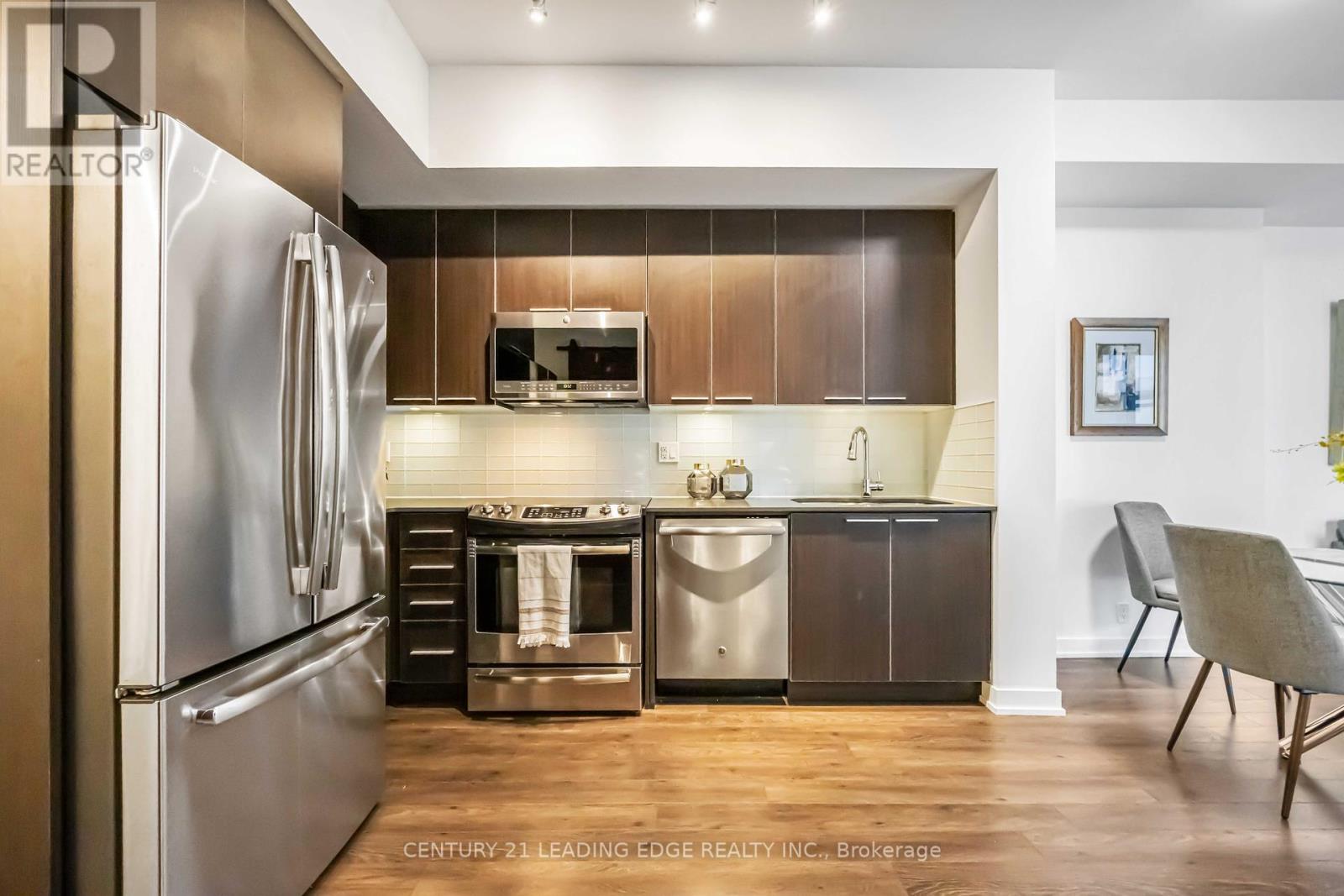 621 - 10 Park Lawn Road, Toronto, Ontario  M8V 0H9 - Photo 9 - W12145675