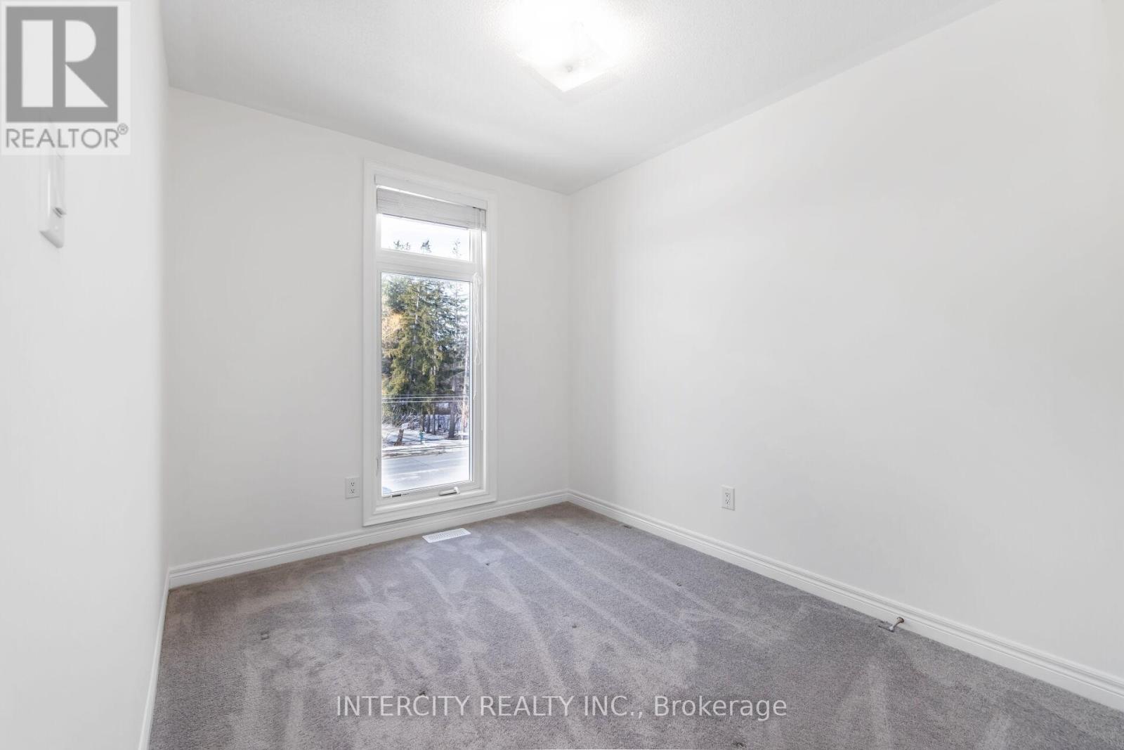 9 Queenpost Drive, Brampton (Credit Valley), Ontario  L6Y 6L2 - Photo 38 - W12145685