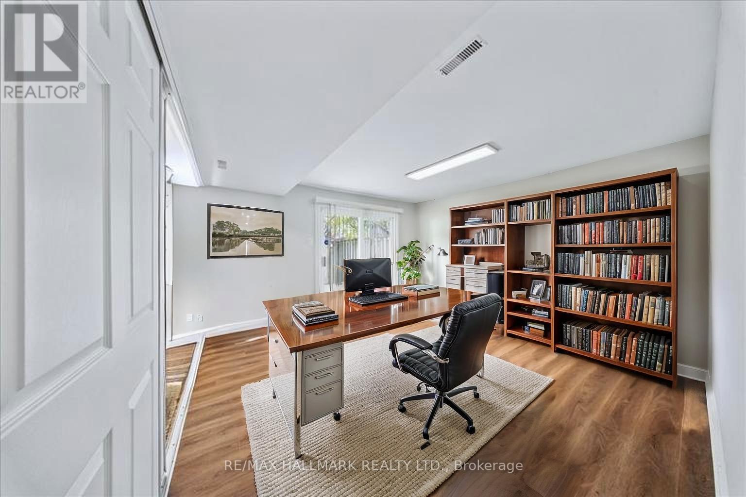 19 - 1221 Dundix Road, Mississauga, Ontario  L4Y 3Y9 - Photo 13 - W12145710