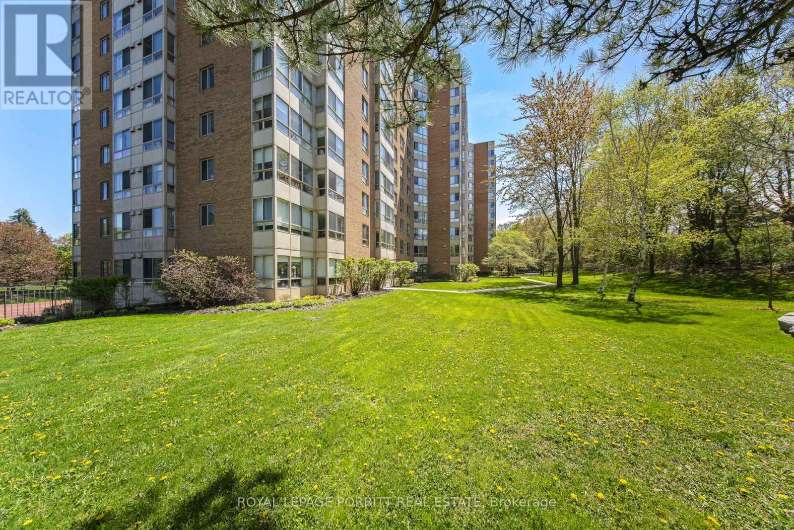 1017 - 1485 Lakeshore Road E, Mississauga, Ontario  L5E 3G2 - Photo 28 - W12145725