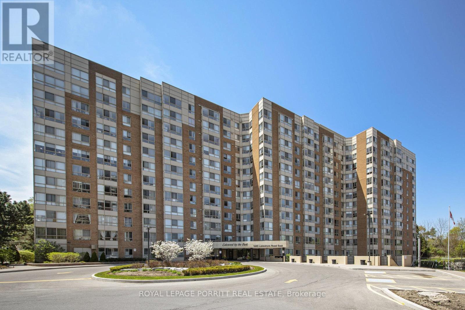1017 - 1485 Lakeshore Road E, Mississauga, Ontario  L5E 3G2 - Photo 4 - W12145725