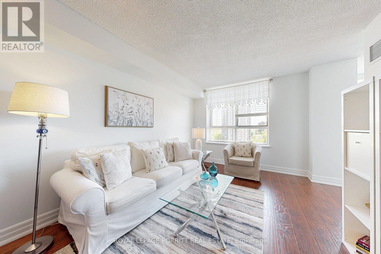 1017 - 1485 Lakeshore Road E, Mississauga, Ontario  L5E 3G2 - Photo 6 - W12145725