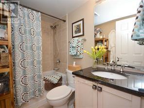 903 - 208 Enfield Place, Mississauga (City Centre), Ontario  L5B 0G8 - Photo 11 - W12145733