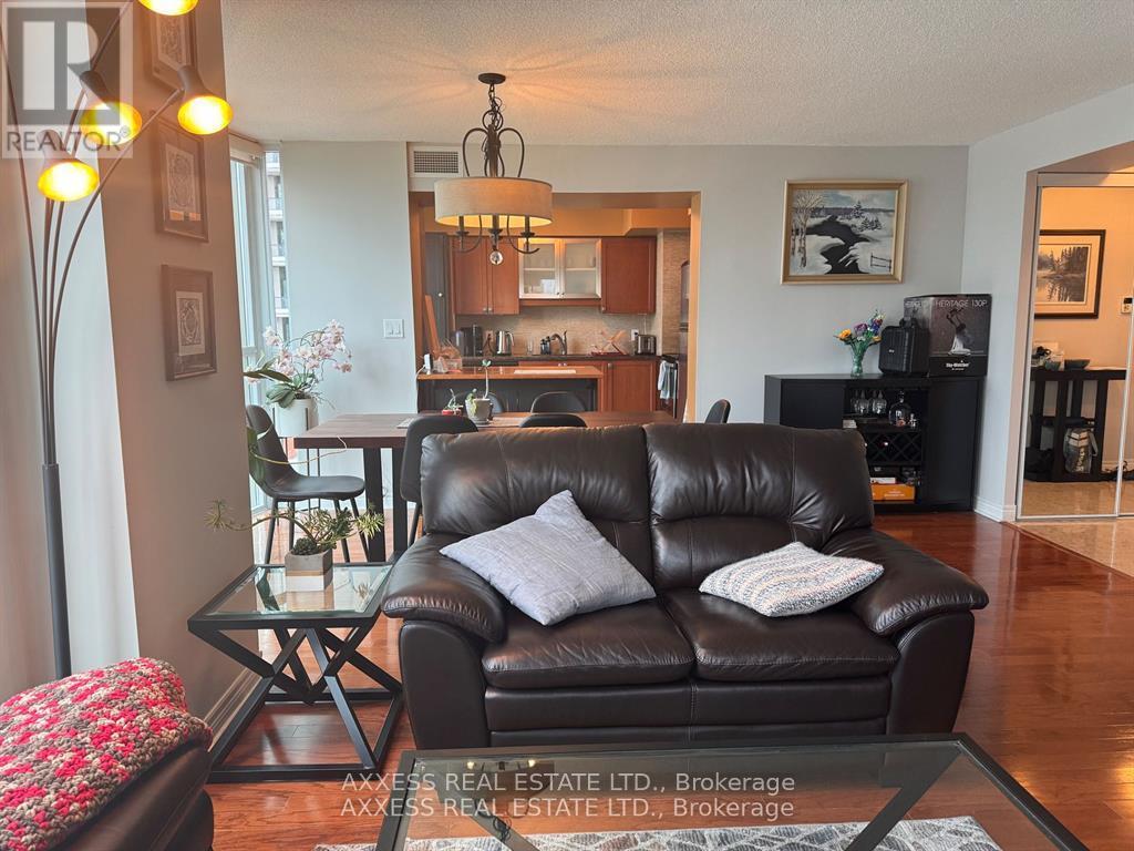 903 - 208 Enfield Place, Mississauga, Ontario  L5B 0G8 - Photo 5 - W12145733