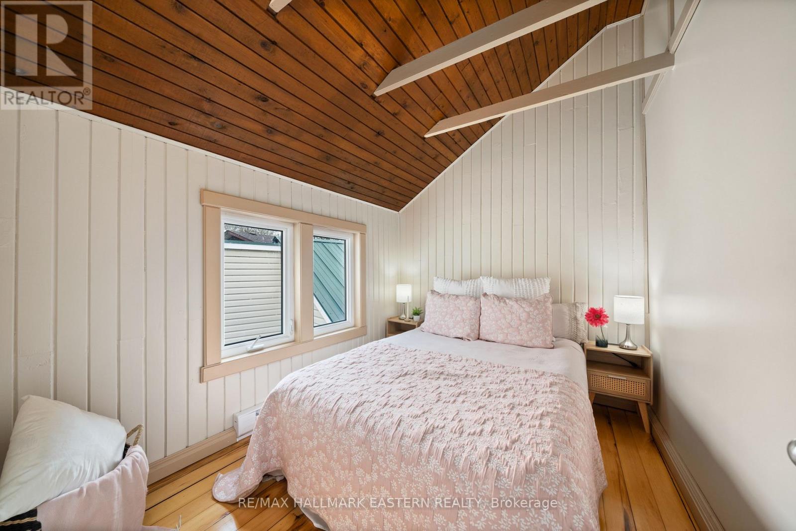 1043 Lakeview Avenue, Selwyn, Ontario  K0L 1H0 - Photo 31 - X12145803