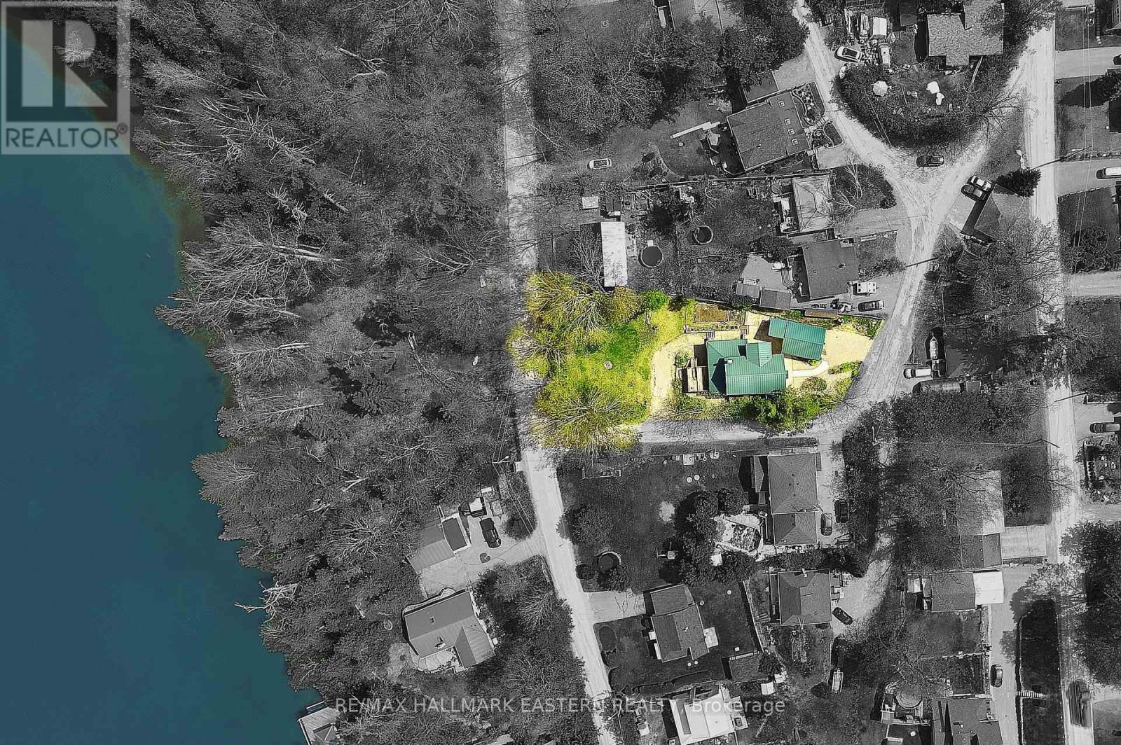 Property at 1043 LAKEVIEW AVENUE image 4