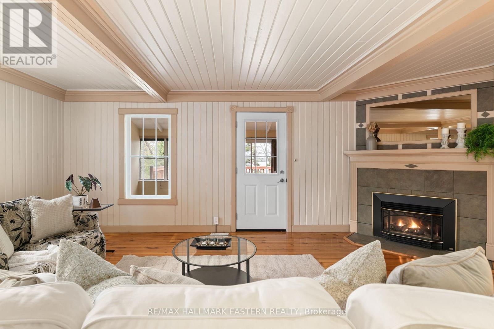 Property at 1043 LAKEVIEW AVENUE image 5