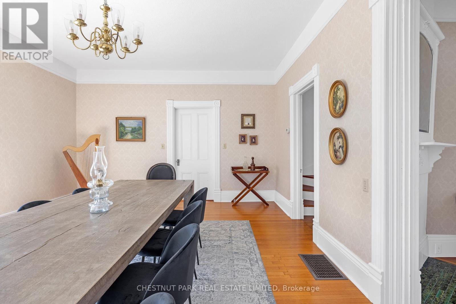 13435 Loyalist Parkway, Prince Edward County, Ontario  K0K 2T0 - Photo 11 - X12145602