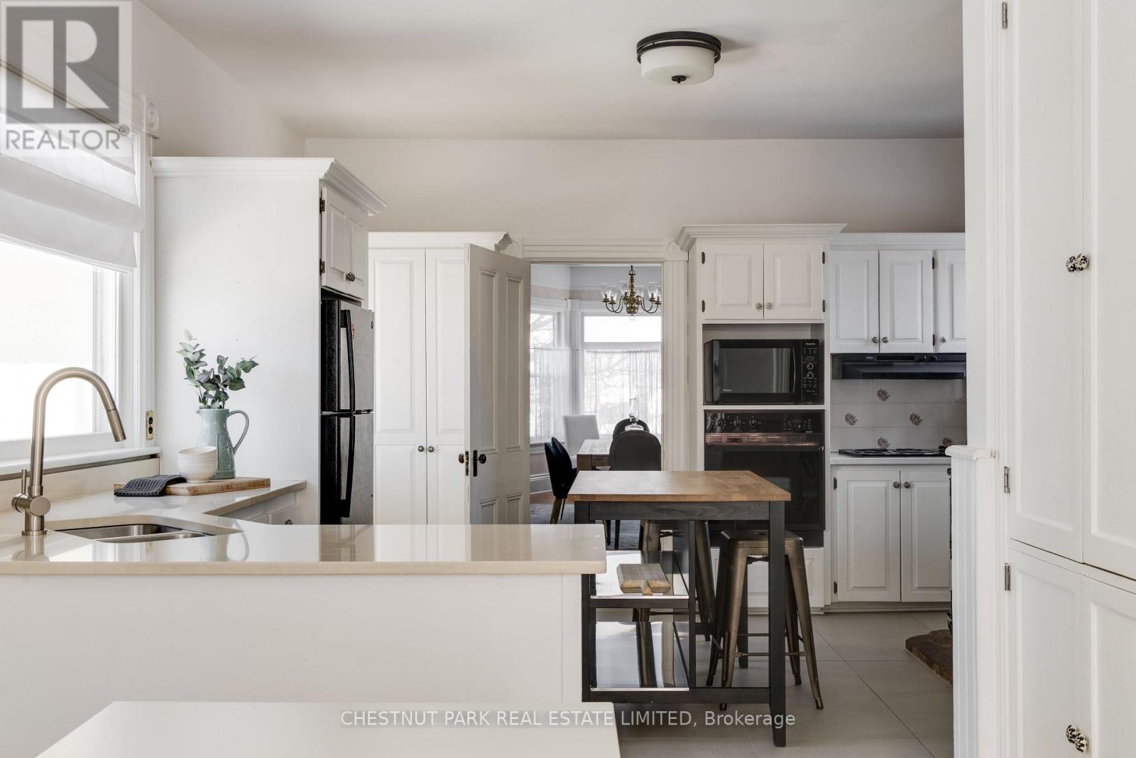 13435 Loyalist Parkway, Prince Edward County, Ontario  K0K 2T0 - Photo 12 - X12145602