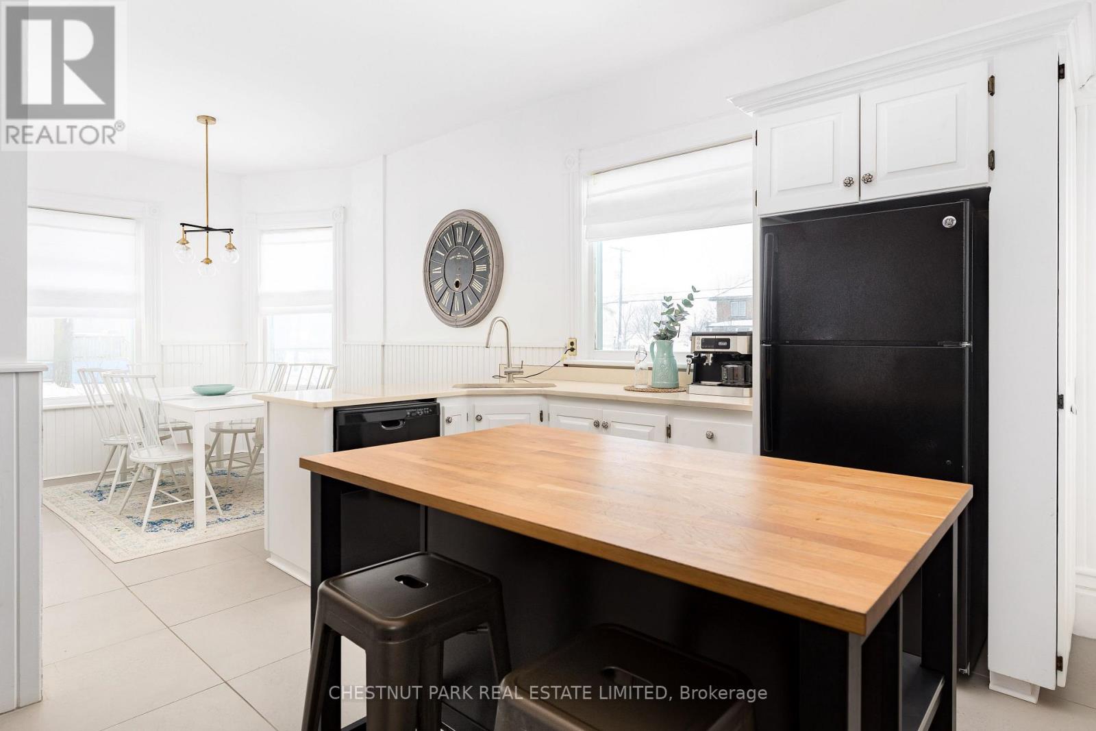 13435 Loyalist Parkway, Prince Edward County, Ontario  K0K 2T0 - Photo 14 - X12145602