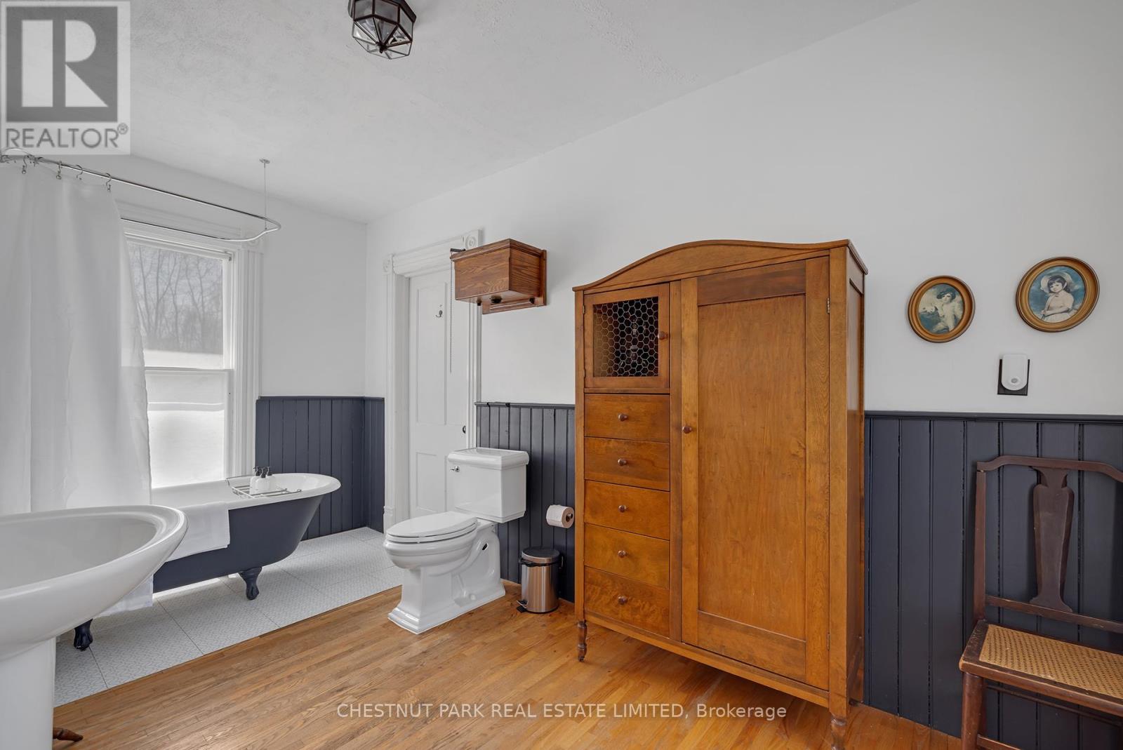 13435 Loyalist Parkway, Prince Edward County, Ontario  K0K 2T0 - Photo 26 - X12145602