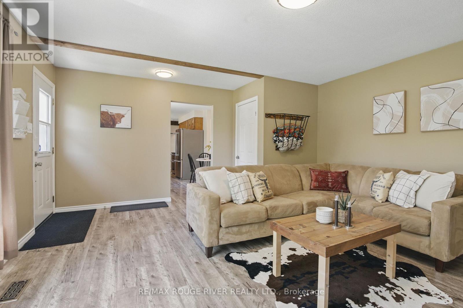 991 Douro Third Line, Douro-Dummer, Ontario  K0L 2H0 - Photo 11 - X12145617