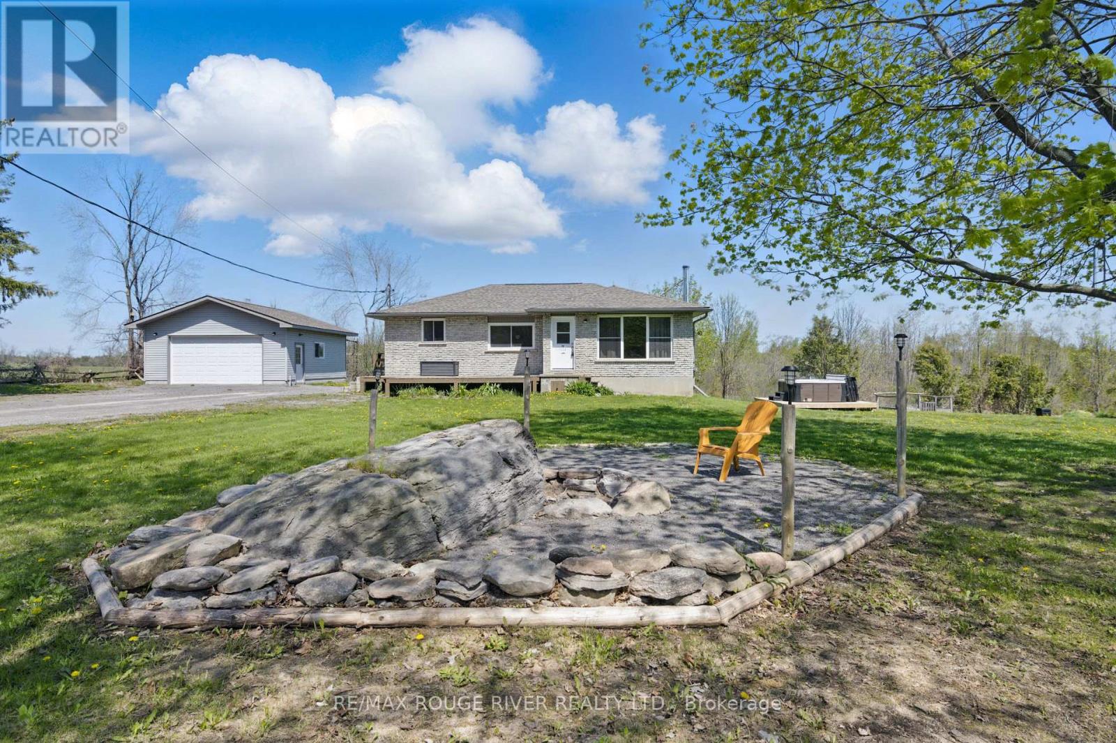 991 Douro Third Line, Douro-Dummer, Ontario  K0L 2H0 - Photo 3 - X12145617