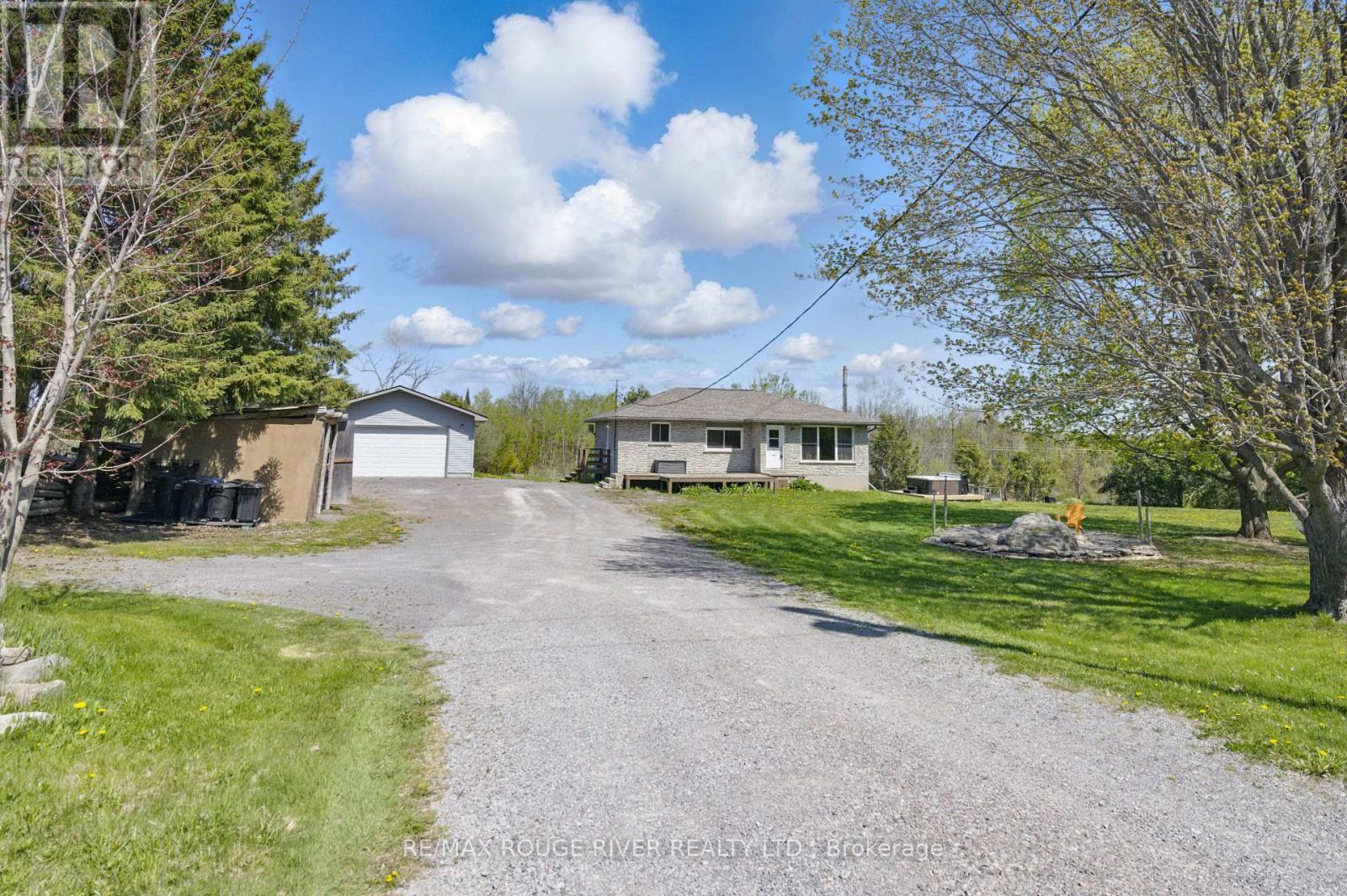 991 Douro Third Line, Douro-Dummer, Ontario  K0L 2H0 - Photo 5 - X12145617