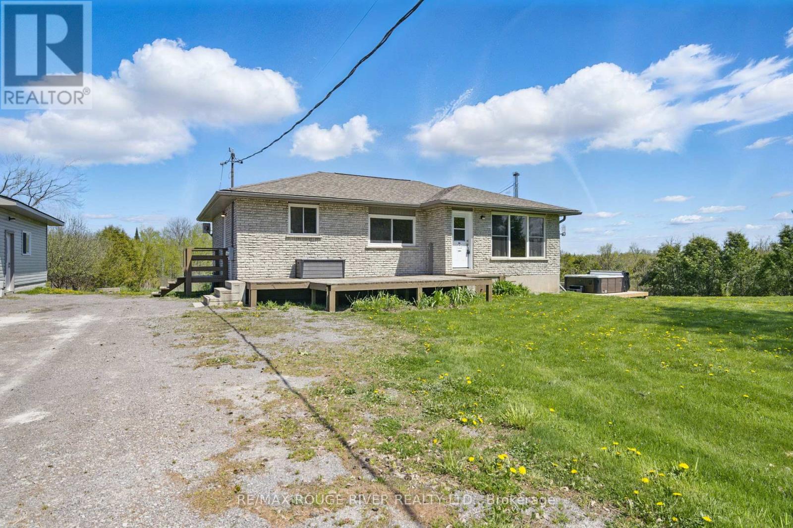 991 Douro Third Line, Douro-Dummer, Ontario  K0L 2H0 - Photo 9 - X12145617