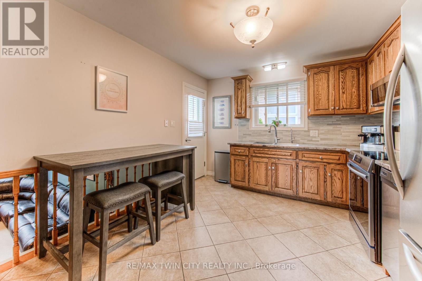 139 Brierdale Drive, Kitchener, Ontario  N2A 3S8 - Photo 10 - X12145662