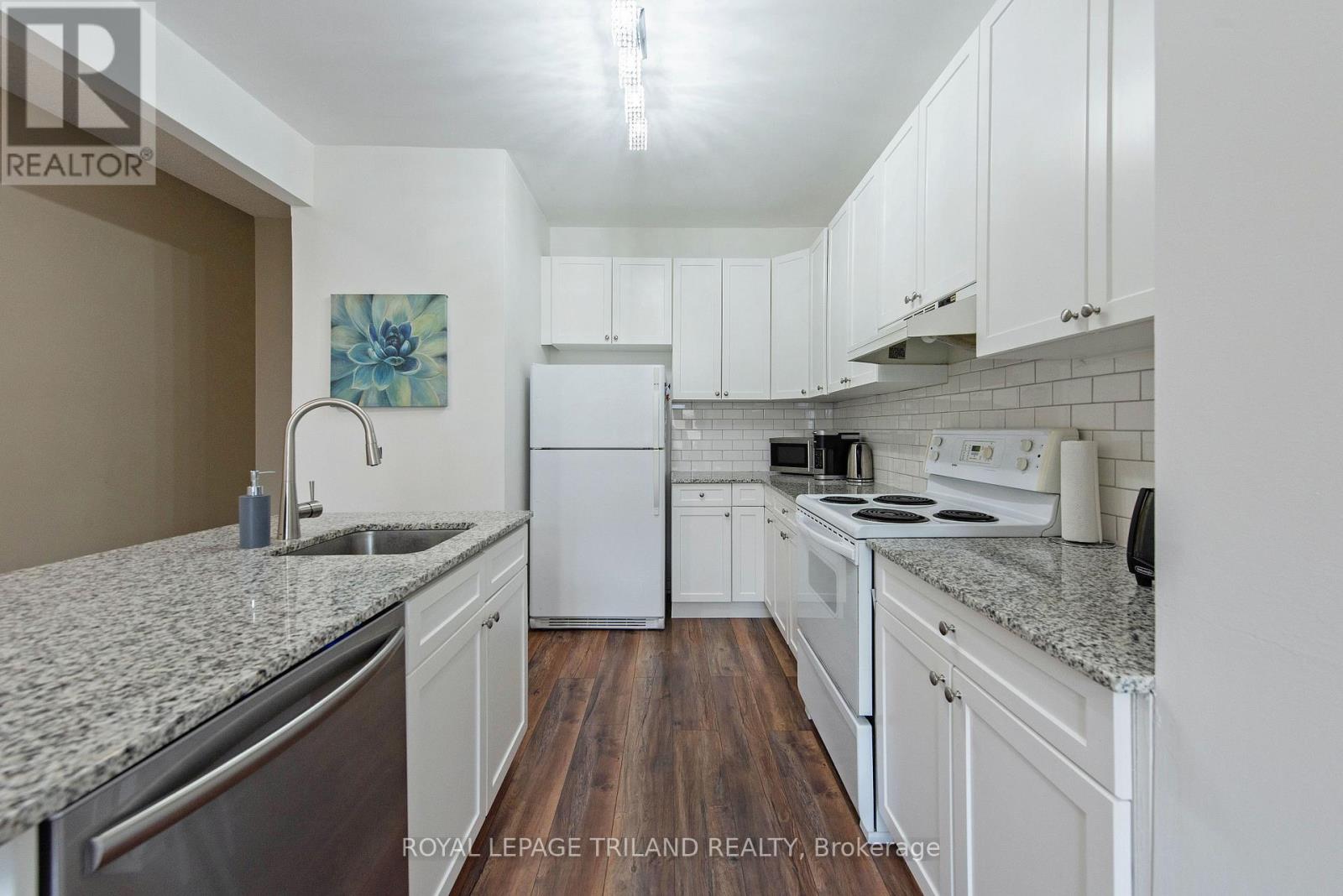 48 - 1570 Richmond Street, London North (North G), Ontario  N6G 4W2 - Photo 11 - X12145854