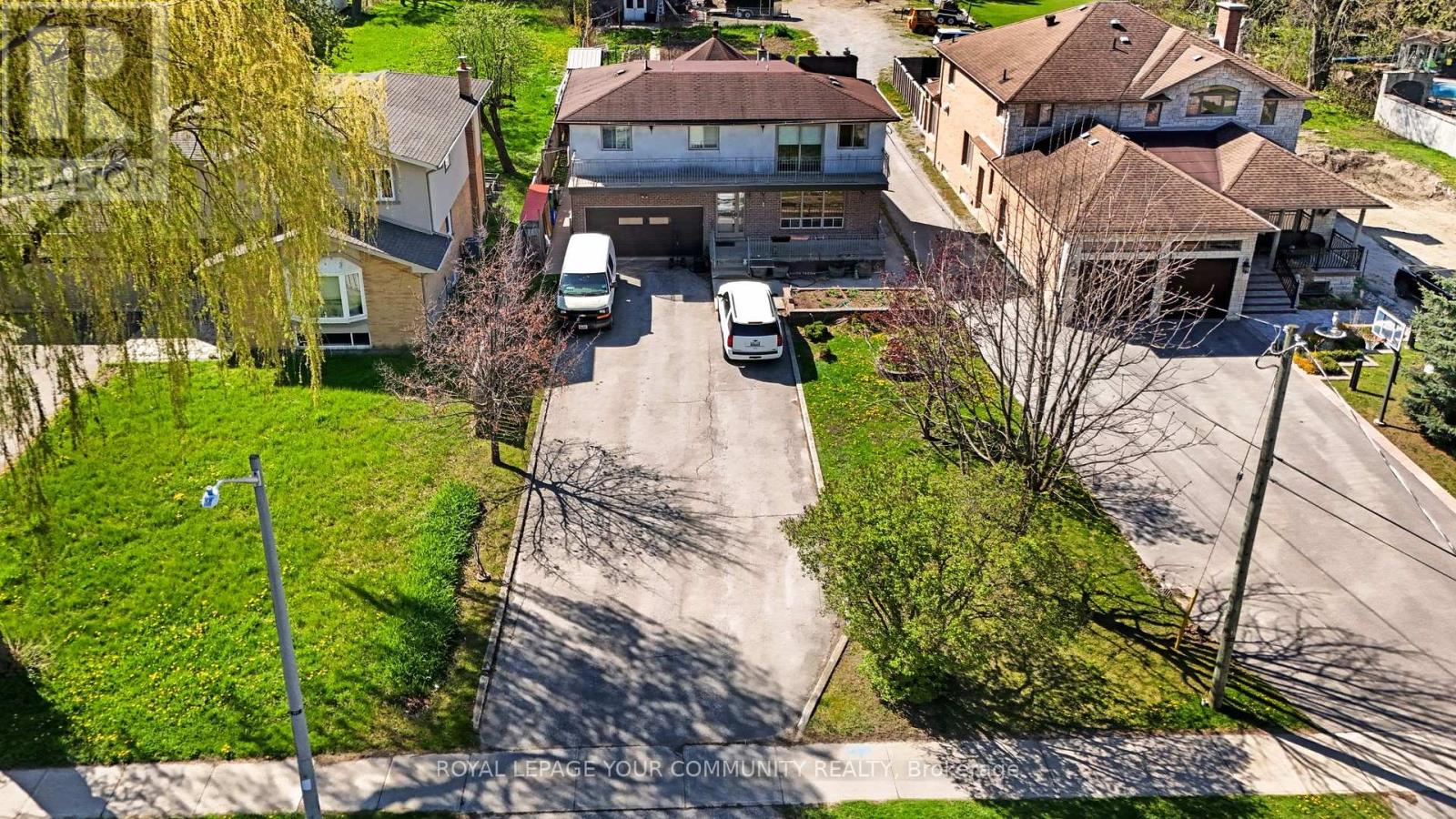 197 Douglas Road, Richmond Hill, Ontario  L4E 3H5 - Photo 4 - N12145764