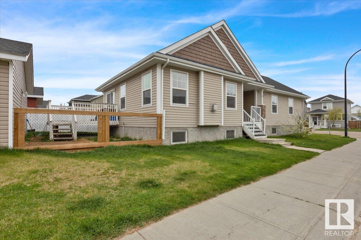 350 Simmonds Wy, Leduc, Alberta  T9E 0X3 - Photo 5 - E4436225