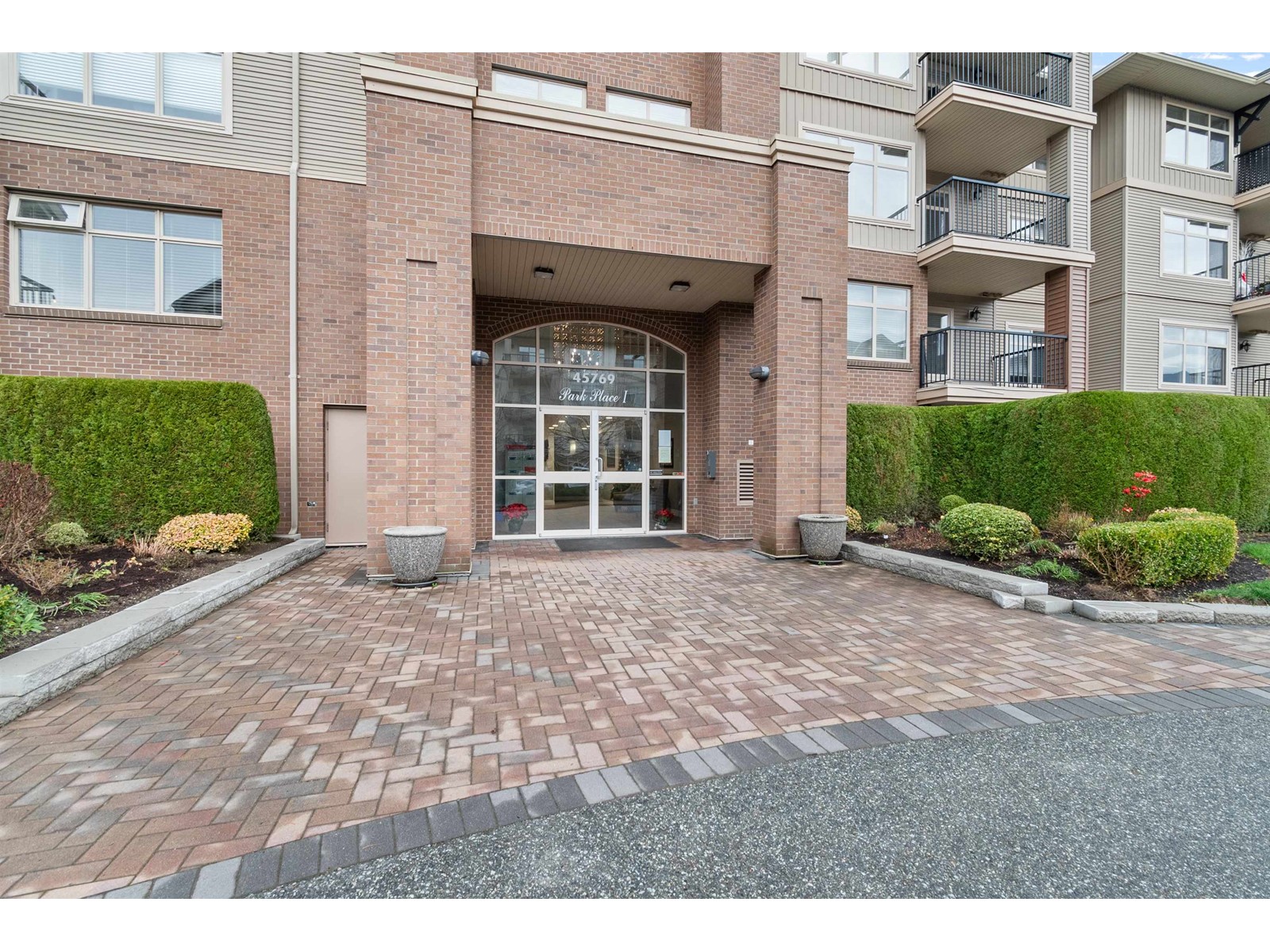 Property at 115 45769 STEVENSON ROAD image 5