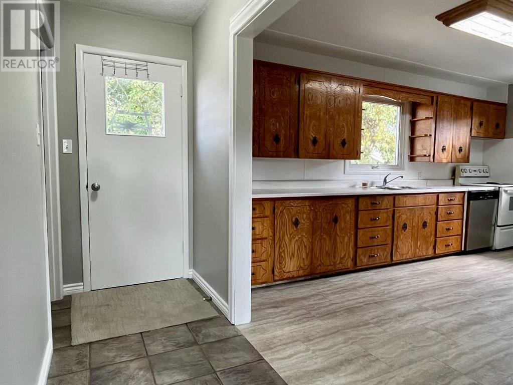 5108 56 Avenue, Viking, Alberta  T0B 4N0 - Photo 6 - A2204997