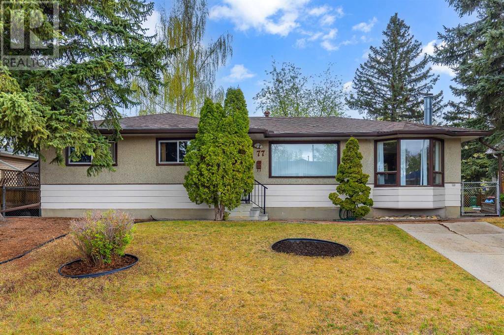 Property at 77 Glacier Drive SW image 1