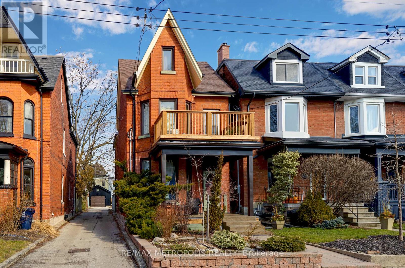 52 FERN AVENUE, Toronto, Ontario