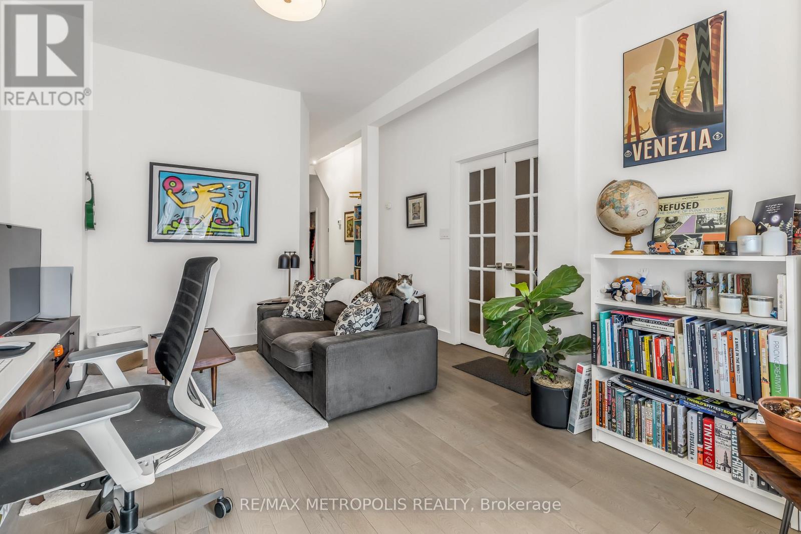 52 Fern Avenue, Toronto (Roncesvalles), Ontario  M6R 1K1 - Photo 7 - W12145760