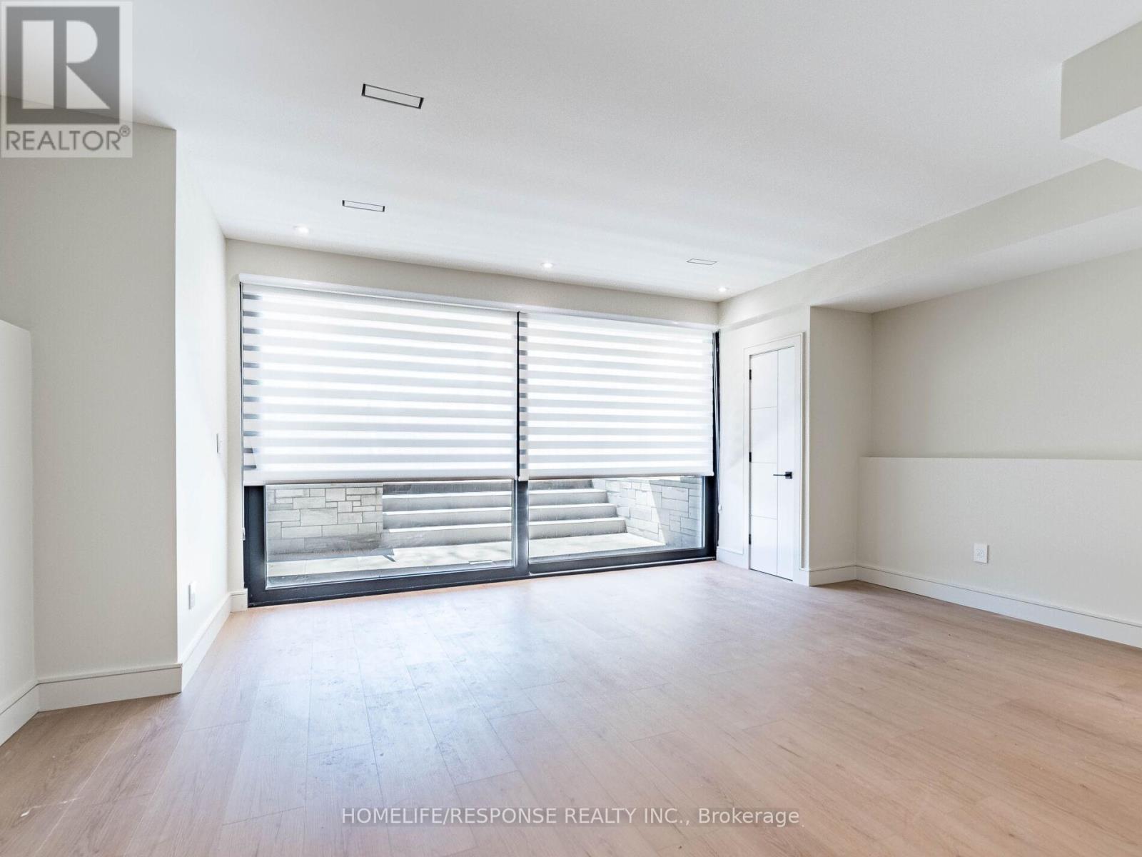 6b Pine Avenue N, Mississauga, Ontario  L5H 2P8 - Photo 38 - W12145775